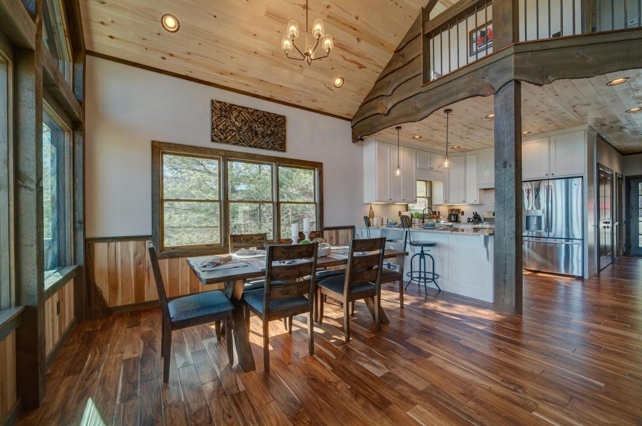 Bear Claw Cabin ブルーリッジ山脈 エクステリア 写真
